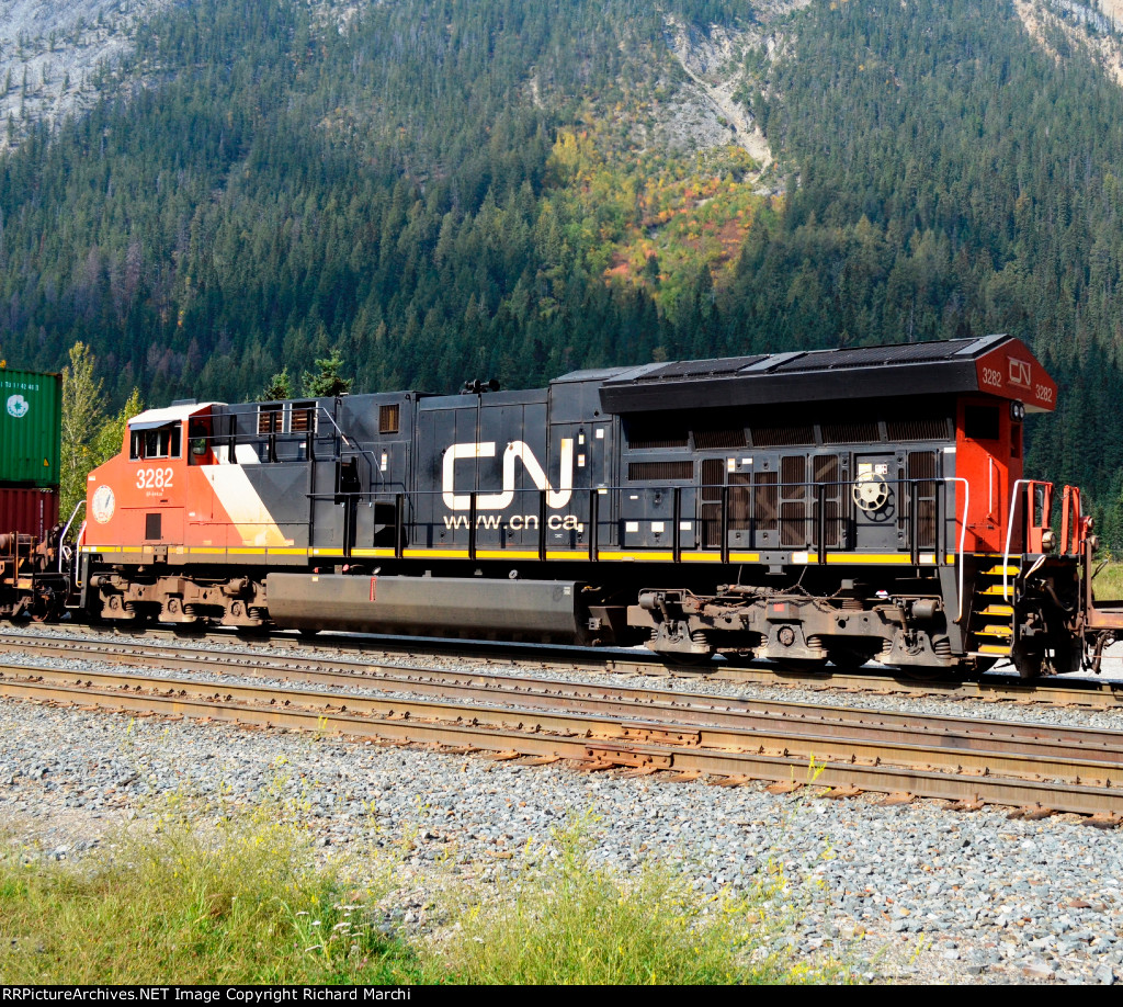 CN 3282